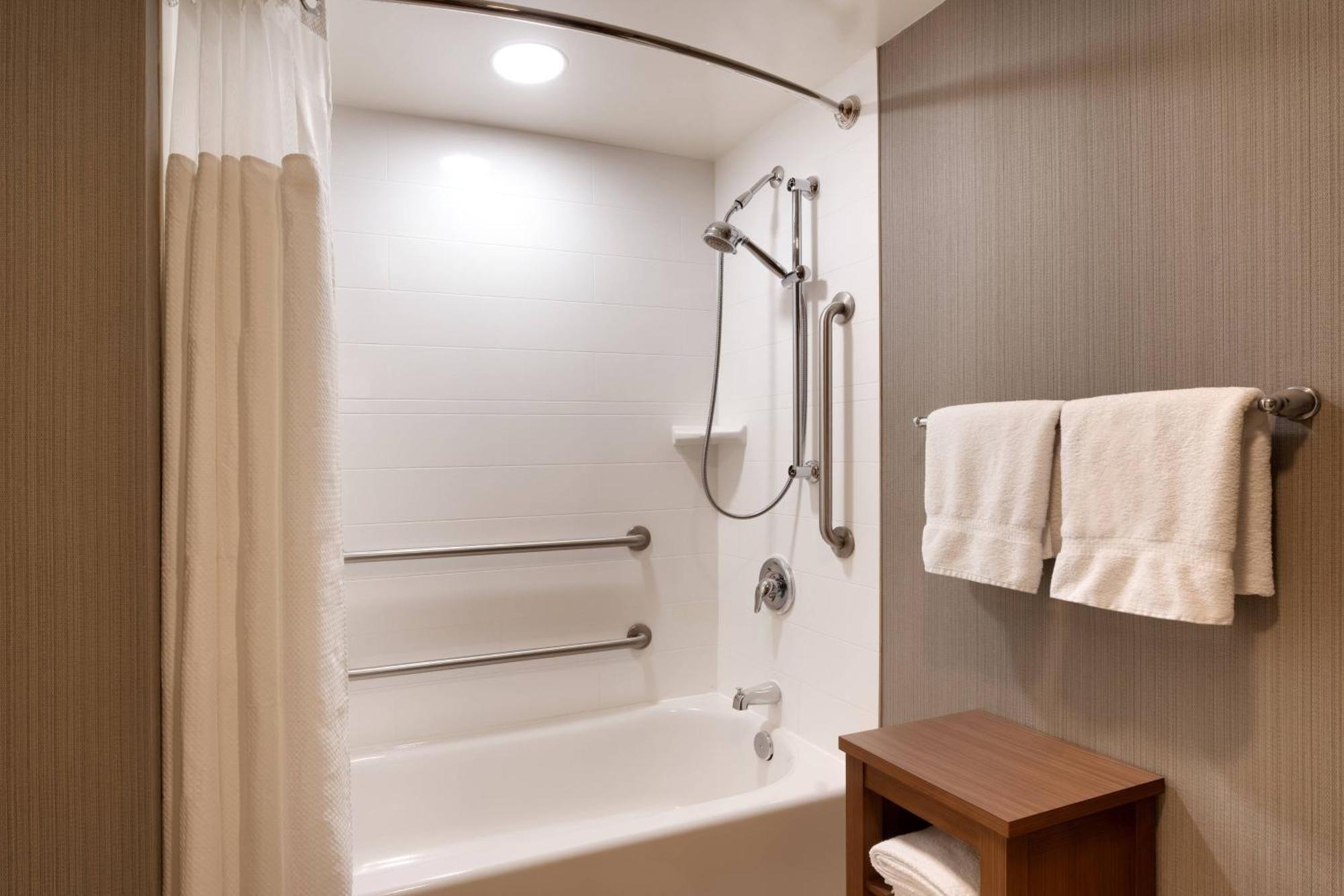 Courtyard By Marriott Charlotte Airport Loso מראה חיצוני תמונה