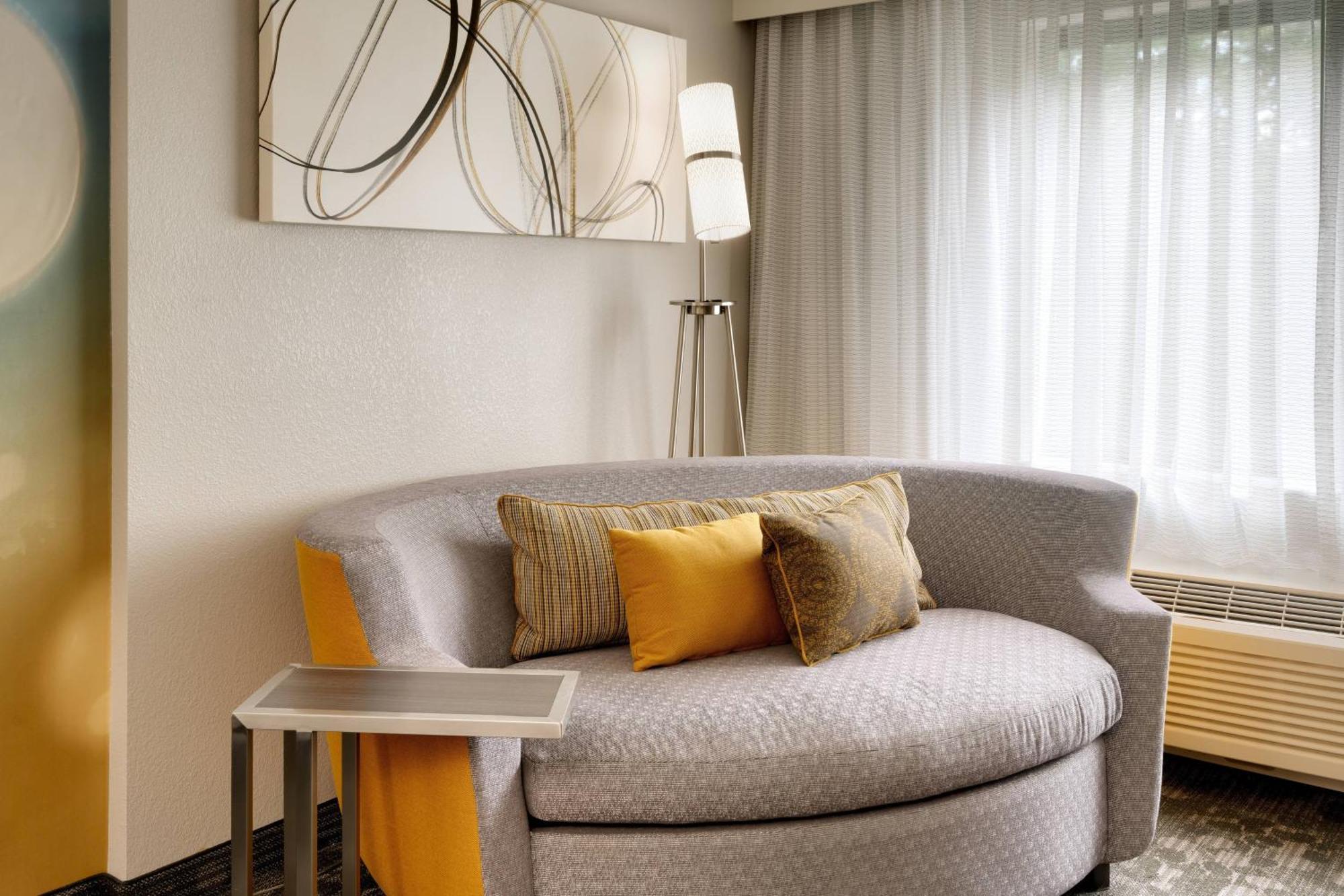 Courtyard By Marriott Charlotte Airport Loso מראה חיצוני תמונה