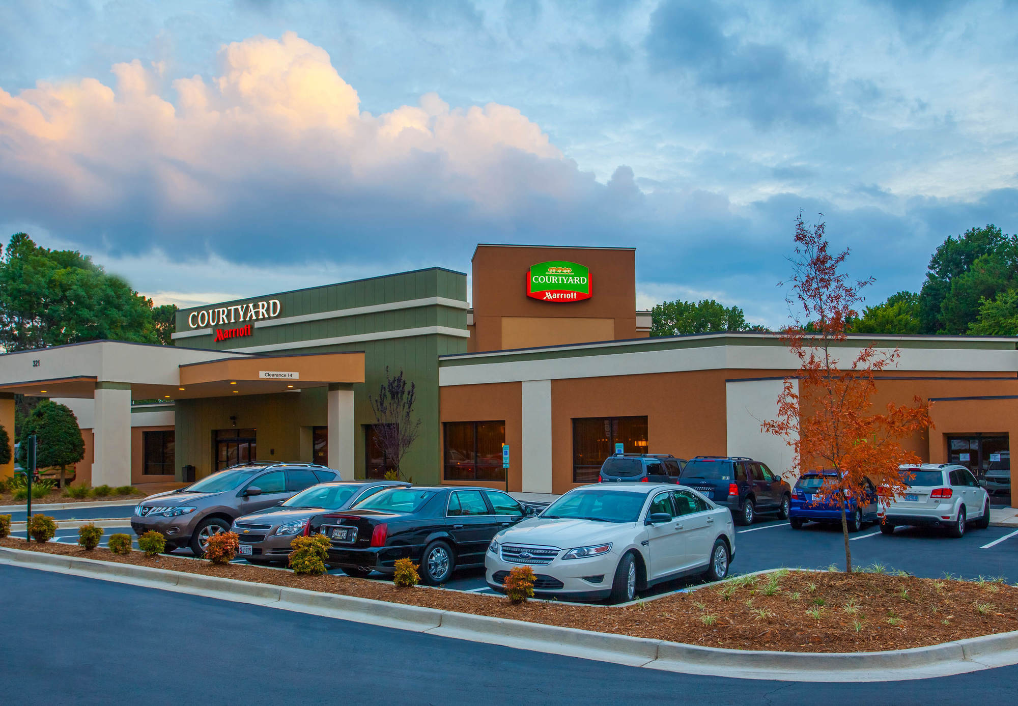 Courtyard By Marriott Charlotte Airport Loso מראה חיצוני תמונה