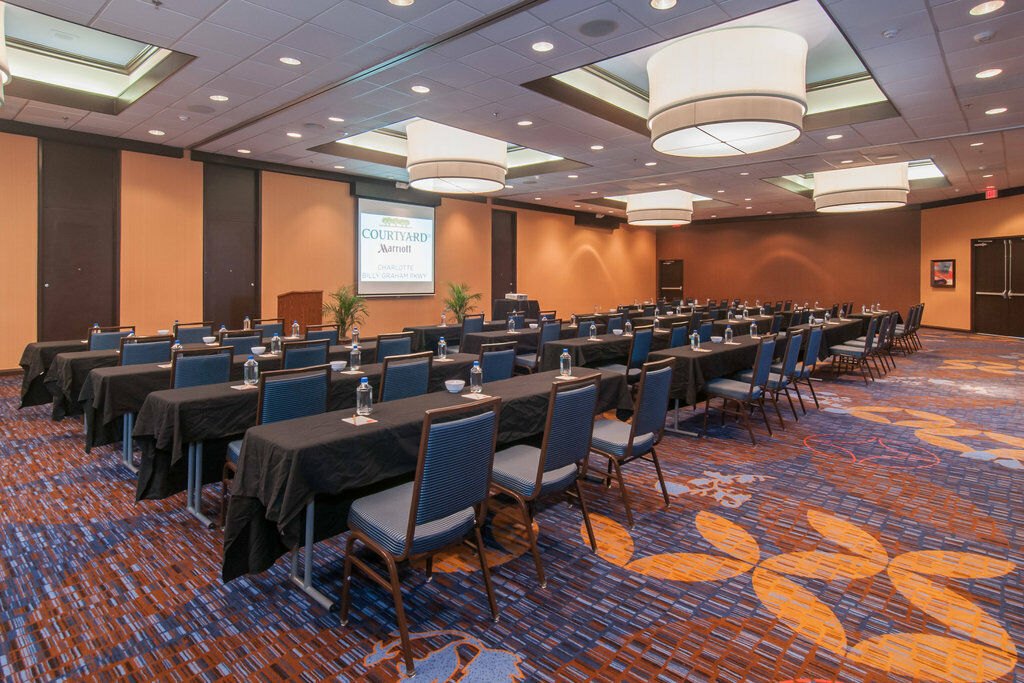 Courtyard By Marriott Charlotte Airport Loso מראה חיצוני תמונה